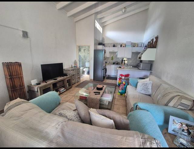 2 BEDROOM TOWNHOUSE FOR SALE IN MEYERSDAL